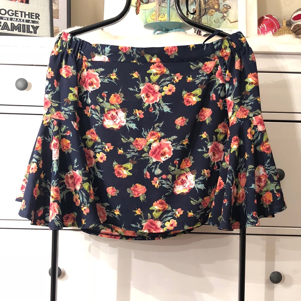 Off the shoulder flower shirt with bell sleeves